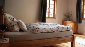 Wohlfühl Appartement -direkt--- Kaisereins punkt de --- traditionelles Lehmhaus Parken gratis - Image 3