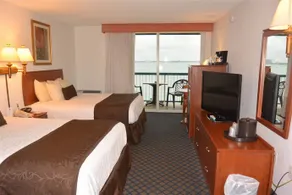 Best Western On the Bay Inn & Marina - Image 3
