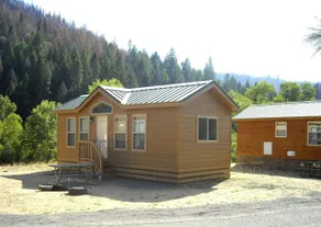 Yosemite Lakes Cottage 49 - Image 2
