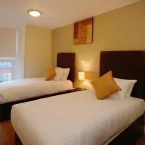City Apartments Newcastle - Image 5