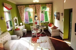 Remy's Garden Hotel - Image 5