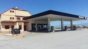 Area de Servicio los Cerrillos - Image 2