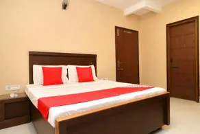 Hotel Bombay Regency by OYO Rooms - Image 2