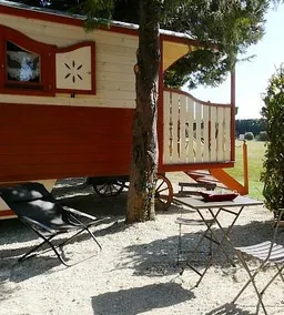 Gîtes et Roulotte du Soleil - Image 3