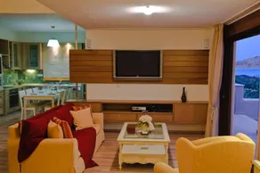 Elounda Seafront Villa - Image 4