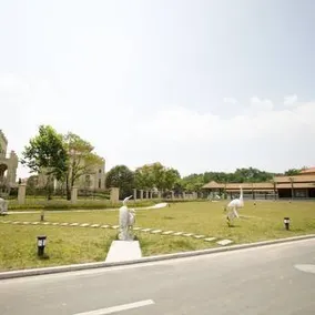 Liu'an Xihai Ecological Garden Vacation Hotel - Image 1