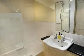 Clare House Hotel - Image 3