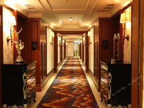 Longquan Hotel - Image 2