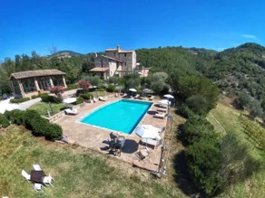 Luxurious Cottage with Pool in Assisi - Image 1