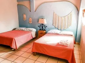 Colibri Hotel - Image 2