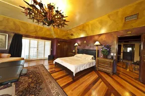 Frank Sinatra/Roger Miller/Clint Walkers Woodland Hills Mansion - Image 4