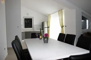 Apartments Maslina - Image 4