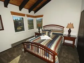 Monterey Drive Holiday home - Image 4