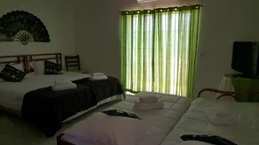 Seaview Guesthouse - Image 2
