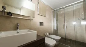 Aurora Elegant Residence - Image 3