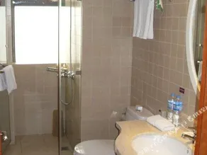 Meganeon Seaview Hotel - Image 4