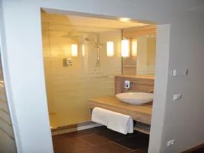 Quality Hotel, Star Inn Premium Wien Hbf - Image 3