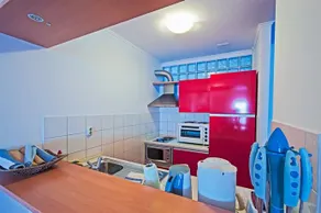 Apartment M - Image 4