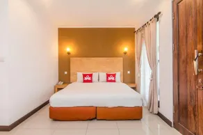 ZEN Rooms Seminyak Batu Belig - Image 1