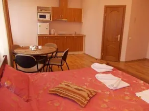 Biplan Guest House Aleksandria - Image 4