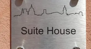Suite House - Image 2