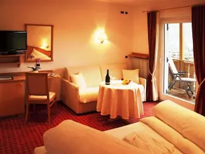 Hotel Pension Flora - Image 2