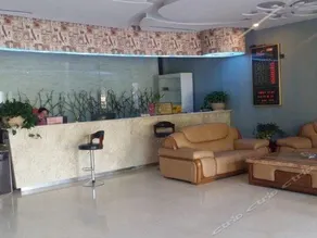 Huating Theme Hotel - Image 2