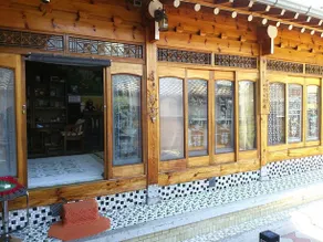 Kim's House - Image 2