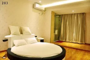 Aishang Theme Hotel - Image 5