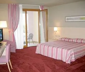 Garda Resort Apartment - Image 3