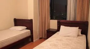 Apartamentos del Rio - Image 3