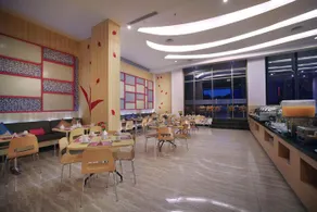 favehotel Pantai Losari Makassar - Image 5