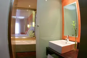 Hotel Regente Aragón - Image 4