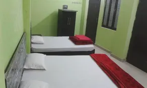 RLJ Guest House - Image 2