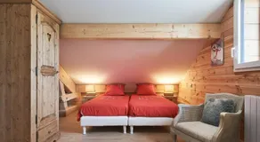 Luxury Chalet - Image 4