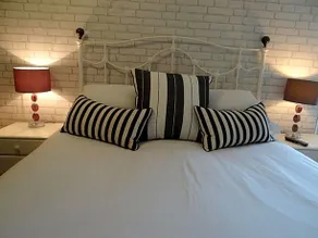 The Dundry Inn - Image 2