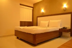 Emerald Manor by FabHotels - Image 5