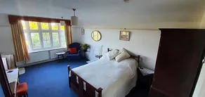 Inverloddon Bed and Breakfast, Wargrave - Image 4