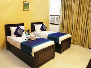 OYO Rooms Atta Market Sector 30 - Image 5