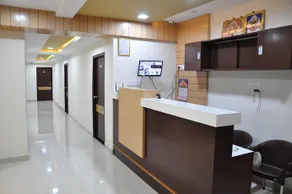 Siri Varshini Inn - Image 2