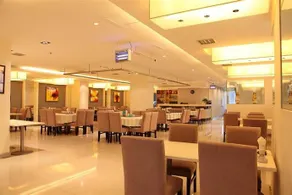 Jin Jiang Inn - Image 2