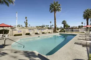 Cathedral City Travelodge - Image 5