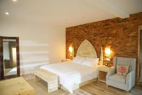 Mogan Rhode Island Hot Spring Villa - Image 5