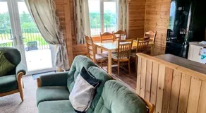 Vacation Home Blue 6 Lodge In Kinross - 6 Persons 3 Bedrooms - Image 2