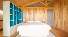 Jolie Villa En Bois Pour 10 Pers - Image 3
