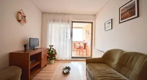 Lovely SEA VIEW apartment near the harbour - Image 4