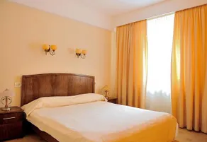 Hotel Piatra Craiului - Image 3