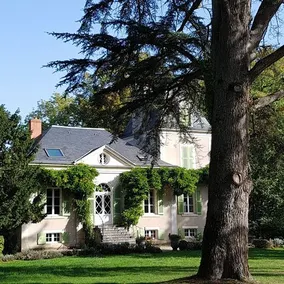 Château De La Villette - Image 1