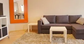 Little Suite - Astrid - Image 2
