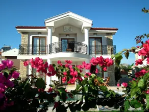 Villa Bahar - Image 1